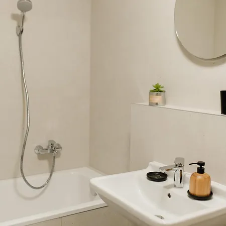 Stylish Near Center With Parking * ברטיסלאבה